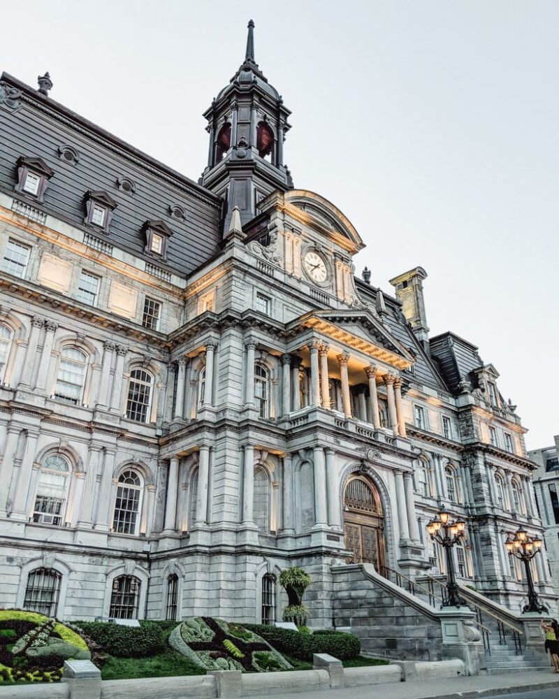 quebec-city-vs-montreal-which-should-you-visit-abroad-with-ash
