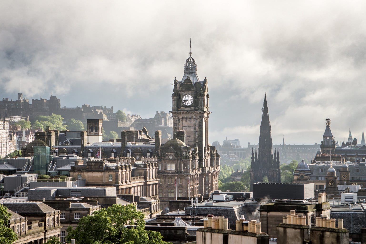 where to stay in Edinburgh Scotland