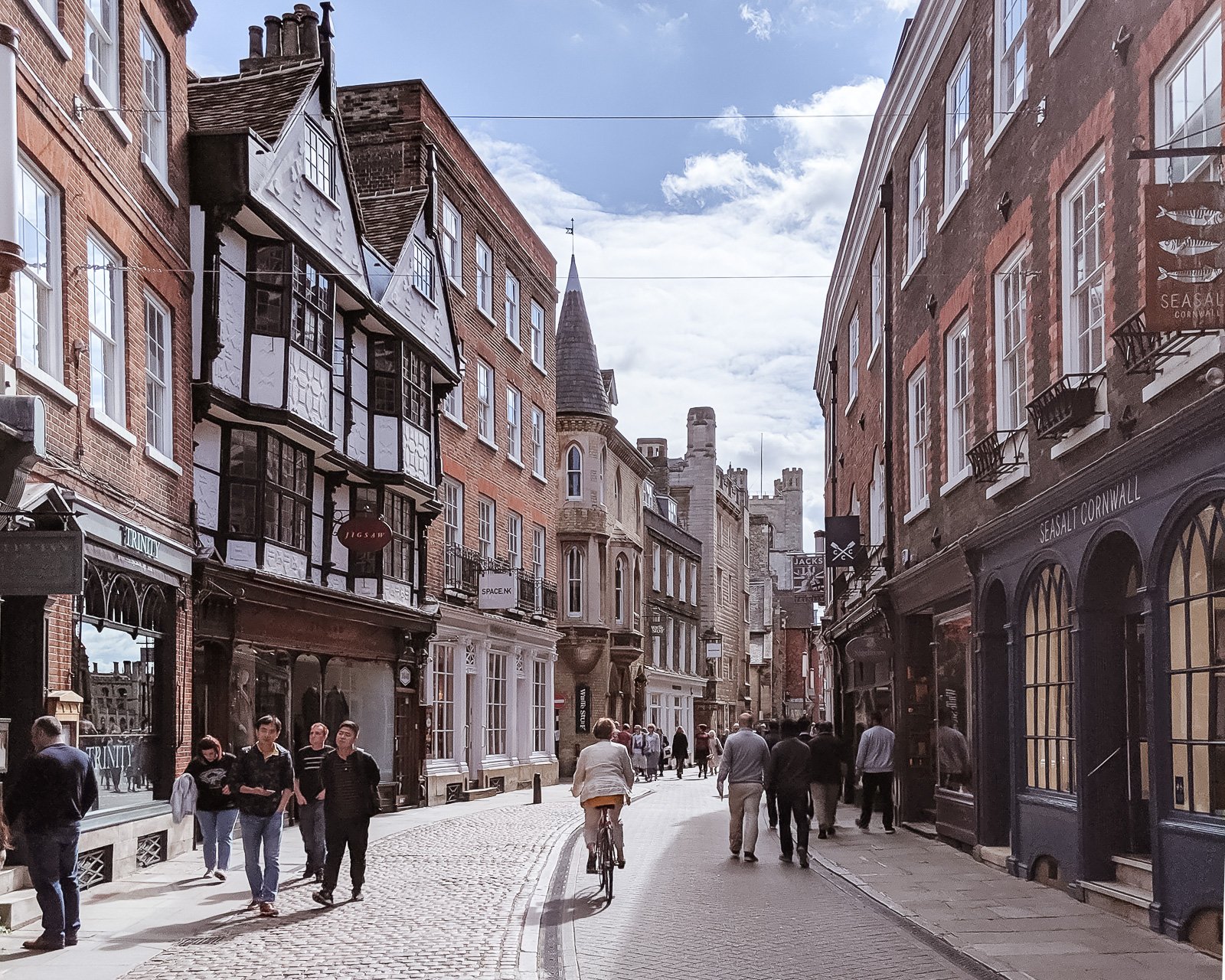 streets of Cambridge England