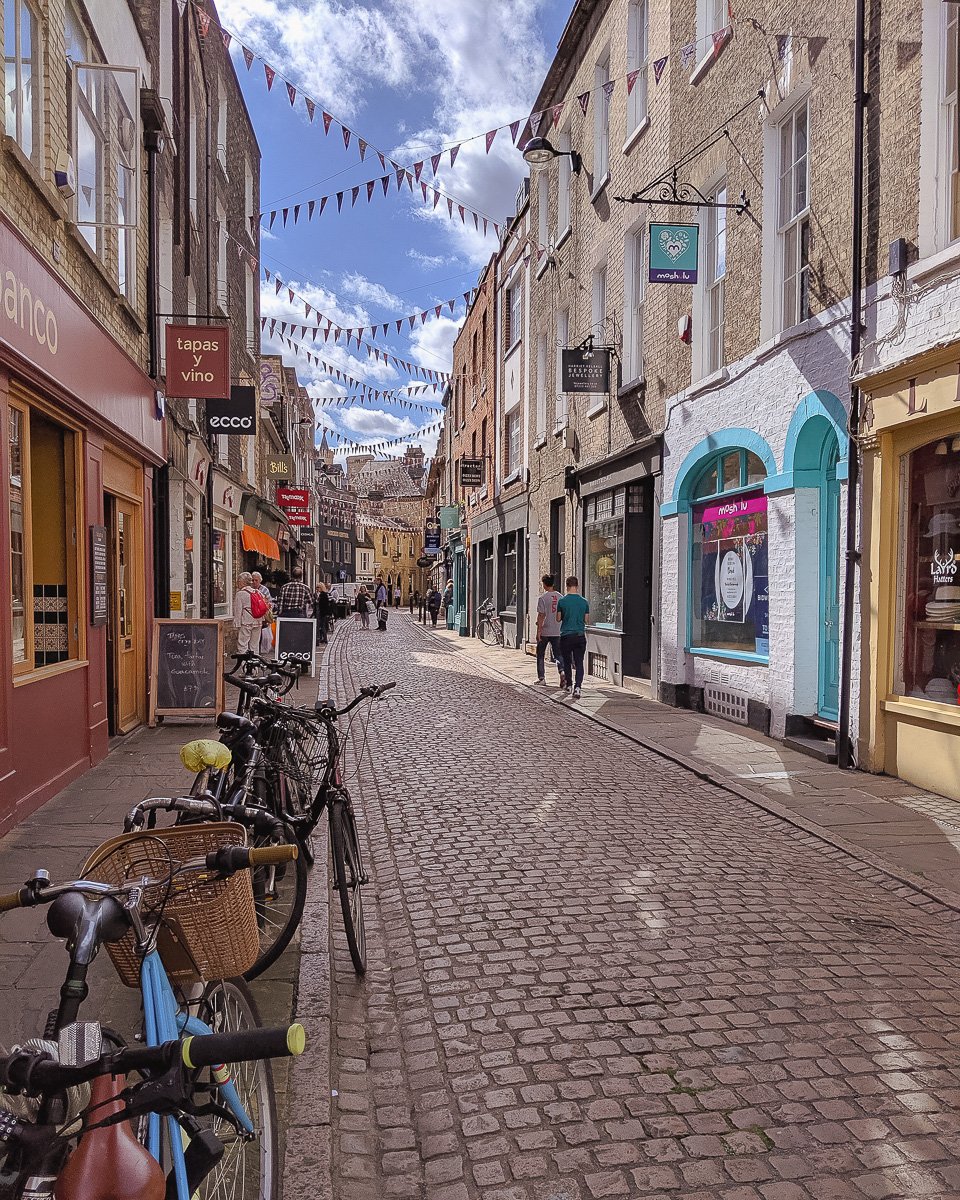 visit oxford or cambridge