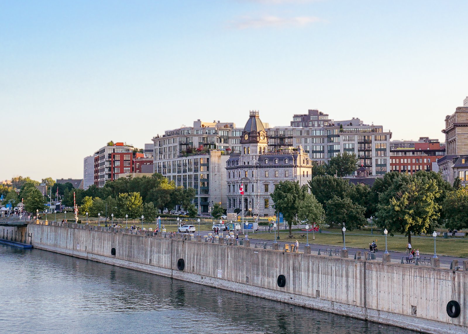 montreal vs quebec city