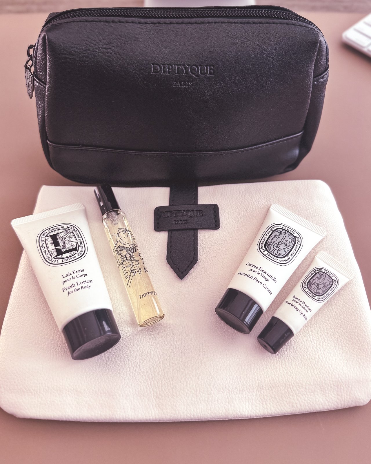qatar airways business class amenity kit