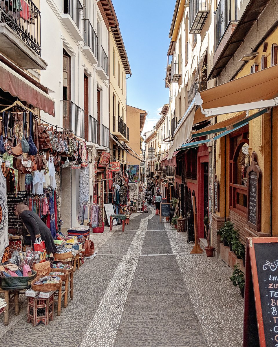 top attractions in Granada Spain
