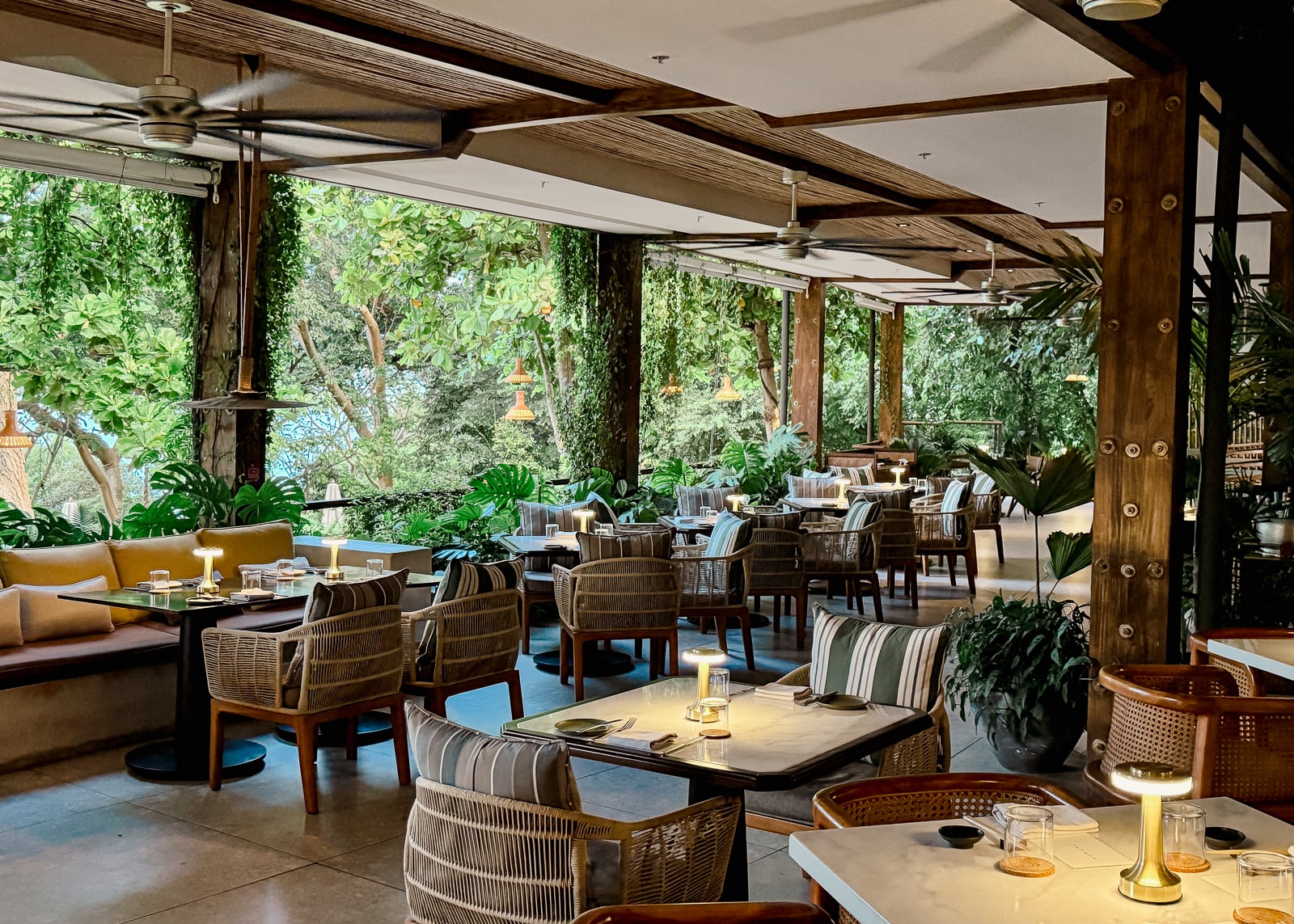 Ostra Peninsula Papagayo Costa Rica ostra restaurant