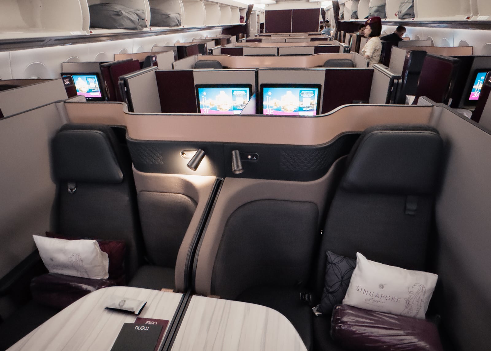 Qatar q suites-2 premium travel credit cards for earning points